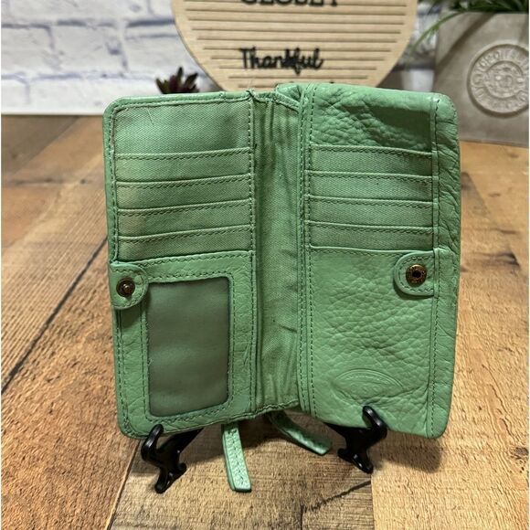 Fossil mint green leather wallet - Picture 7 of 7